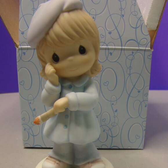 Precious Moments Figurine: “You Capture Beauty With All You Do”. 830022 in box - Picture 1 of 16